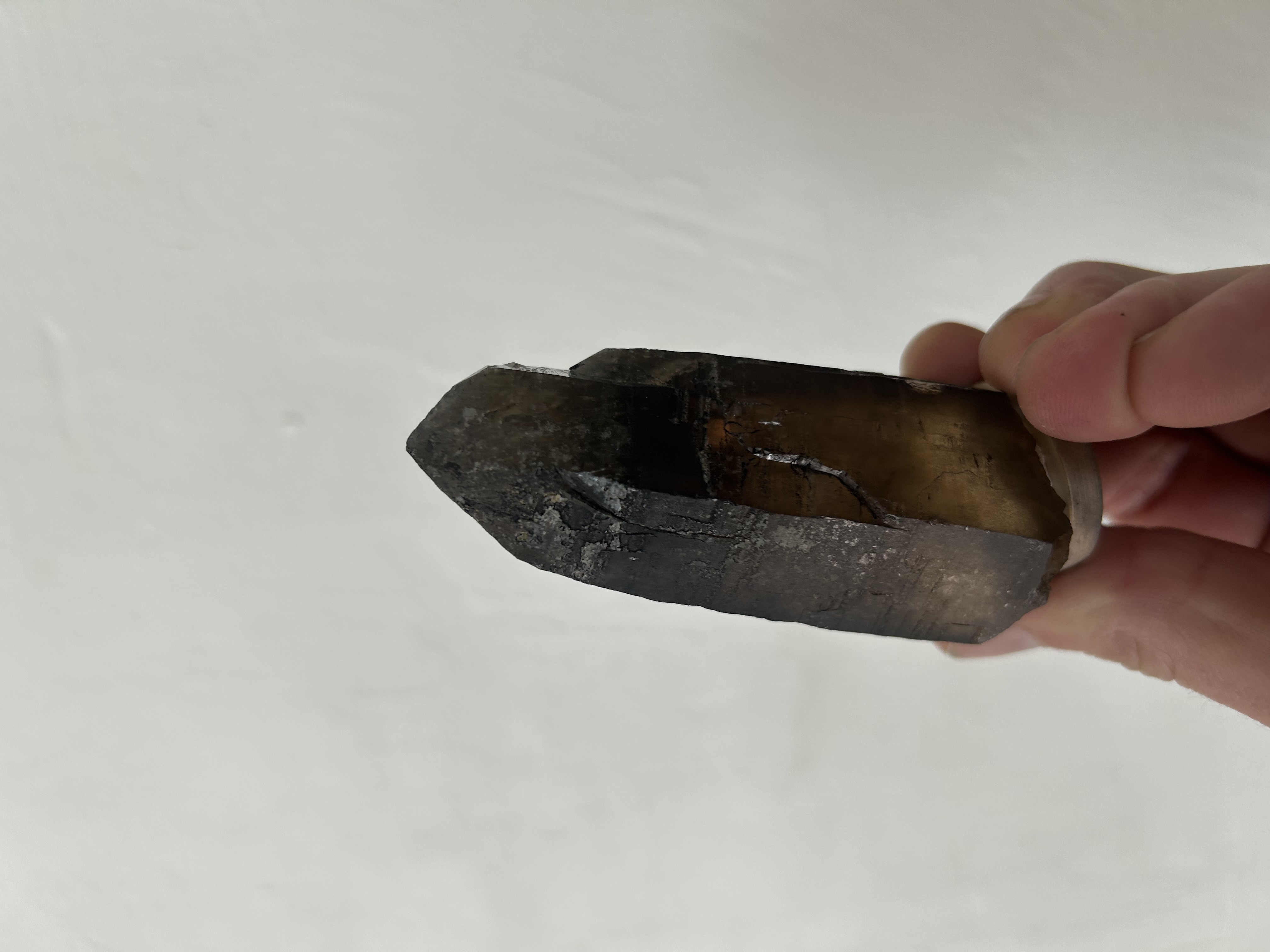 Quartz fumé de Venachat, Prassigout, Haute-Vienne (87), Nouvelle-Aquitaine, France — SiO₂, Oxydes et hydroxydes, système trigonal, brun clair, brun fumé, gris brun, dureté 7, Carrière